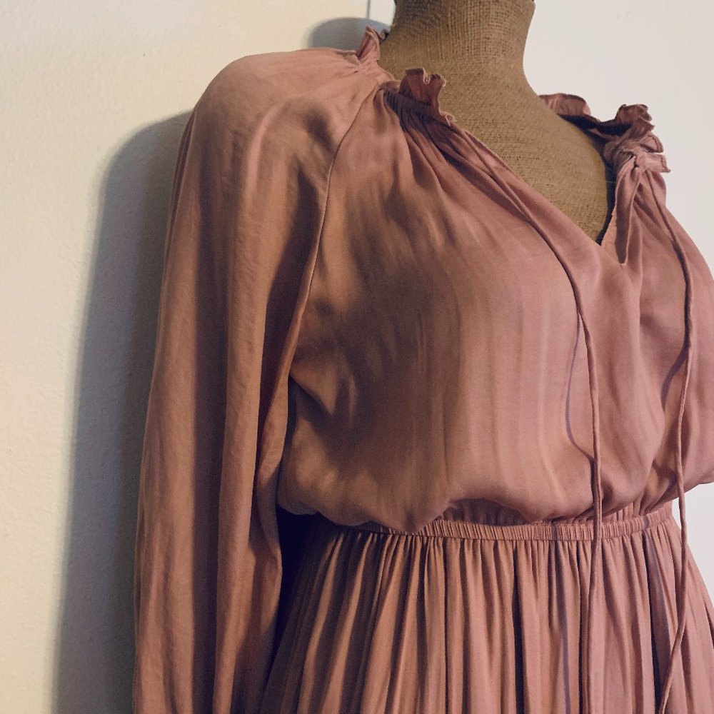 Dress Forum Midi Dress